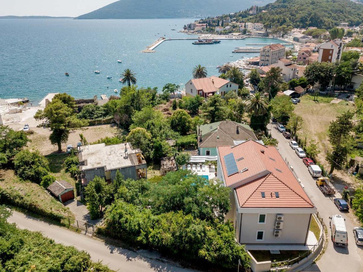 Apartmani Luka Мелине Екстериор снимка