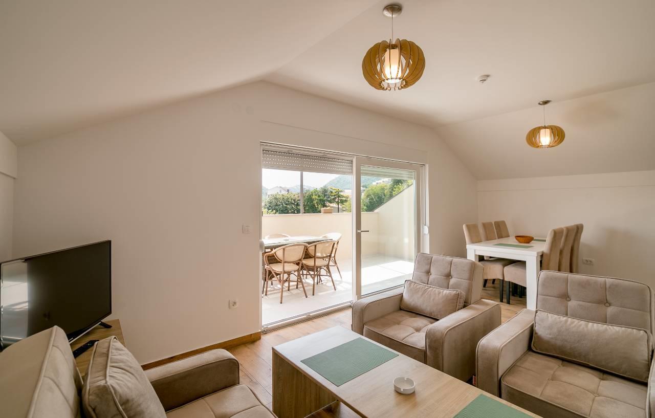 Apartmani Luka Мелине Екстериор снимка