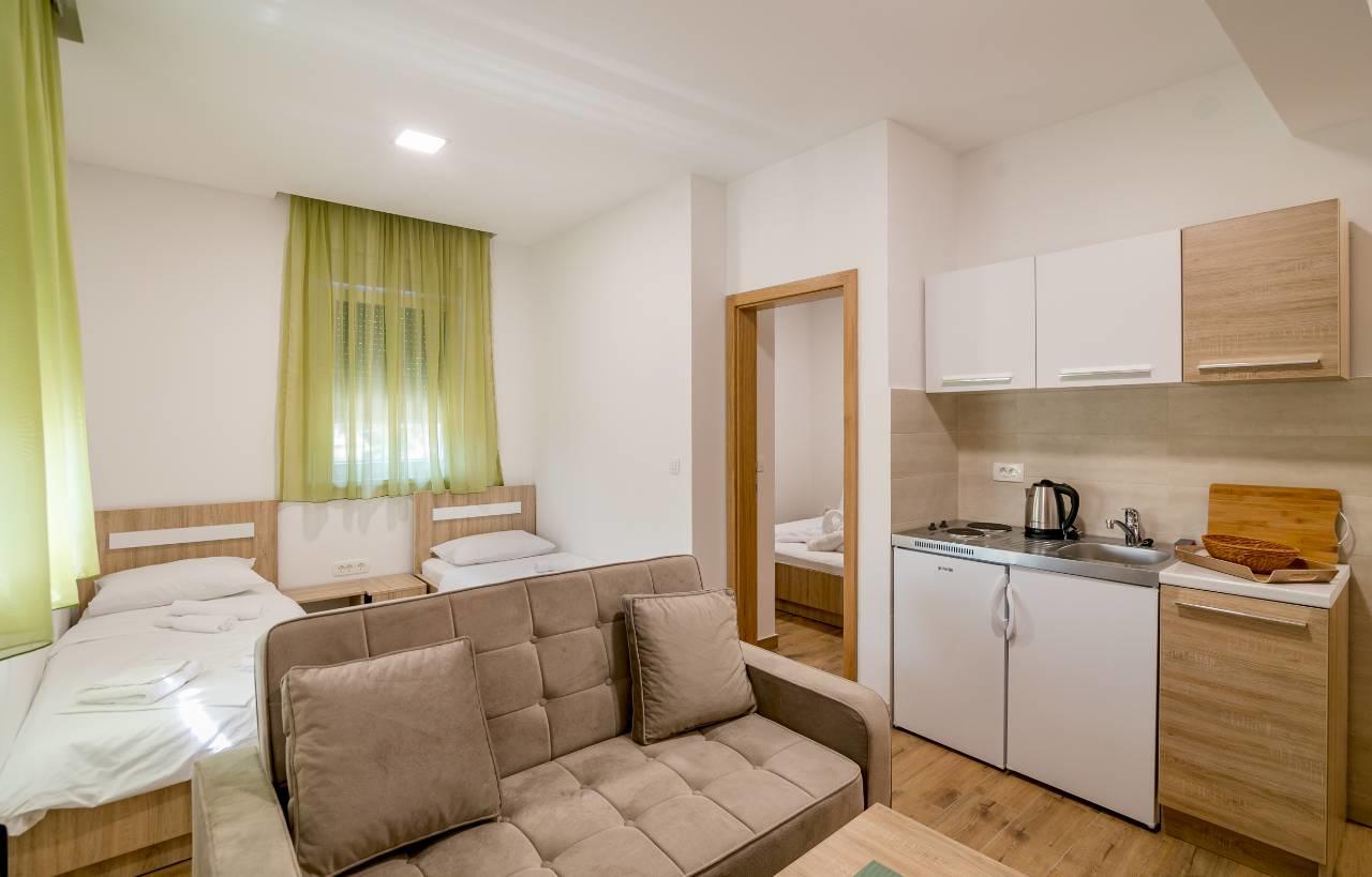 Apartmani Luka Мелине Екстериор снимка