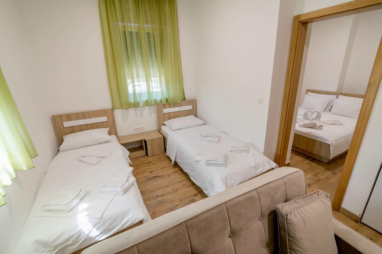 Apartmani Luka Мелине Екстериор снимка